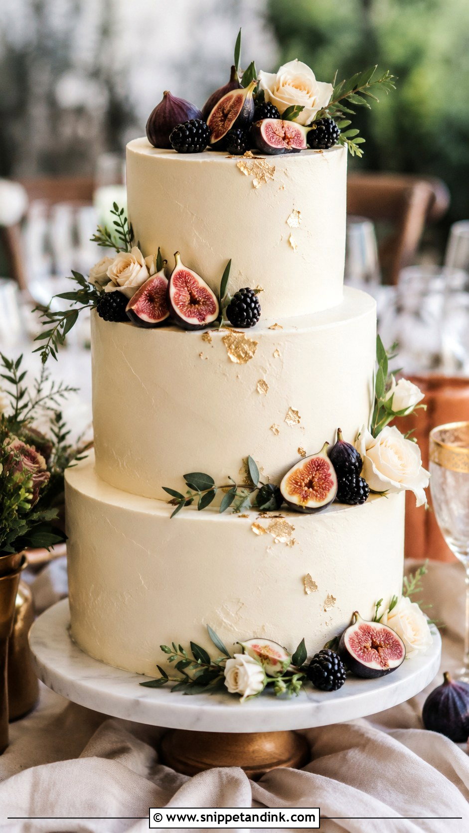 Fig Wedding Cake - Snippet and Ink - 20 Fall Wedding Cakes