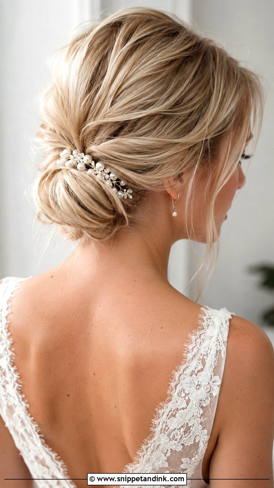 Fine Hair Wedding Bun For Short Hair - Snippet and Ink - 15 Wedding Buns for Short Hair