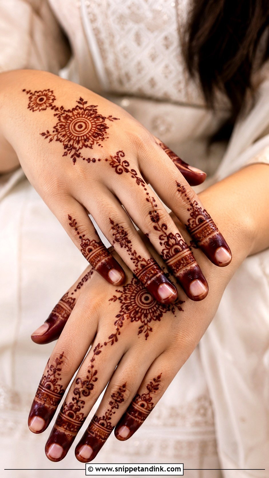Finger Mehndi Design For Festivals - Snippet and Ink - 35 Simple Fingers Mehndi Designs