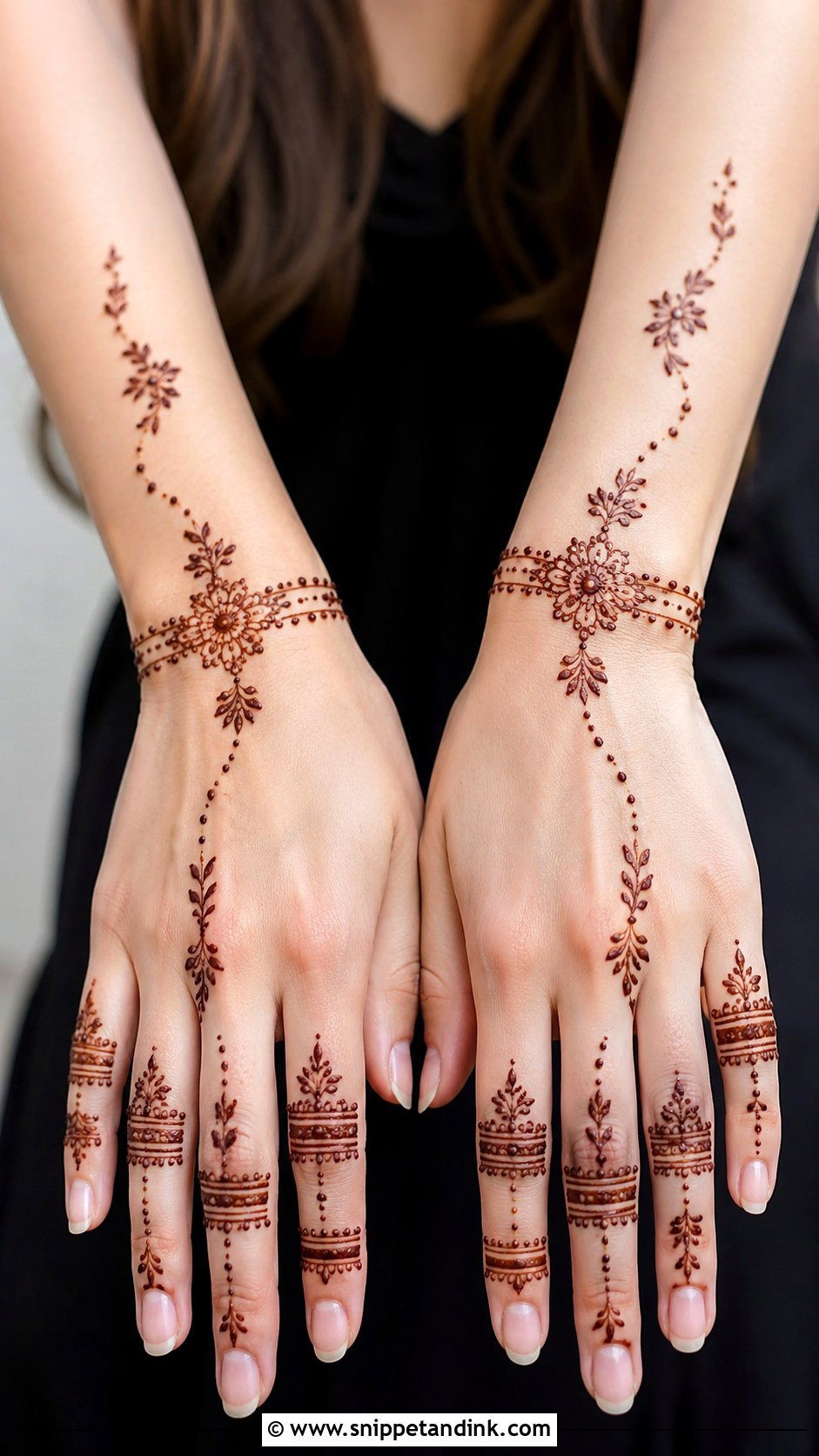Finger Mehndi Design With Bracelet - Snippet and Ink - 30 Simple Finger Mehndi Designs