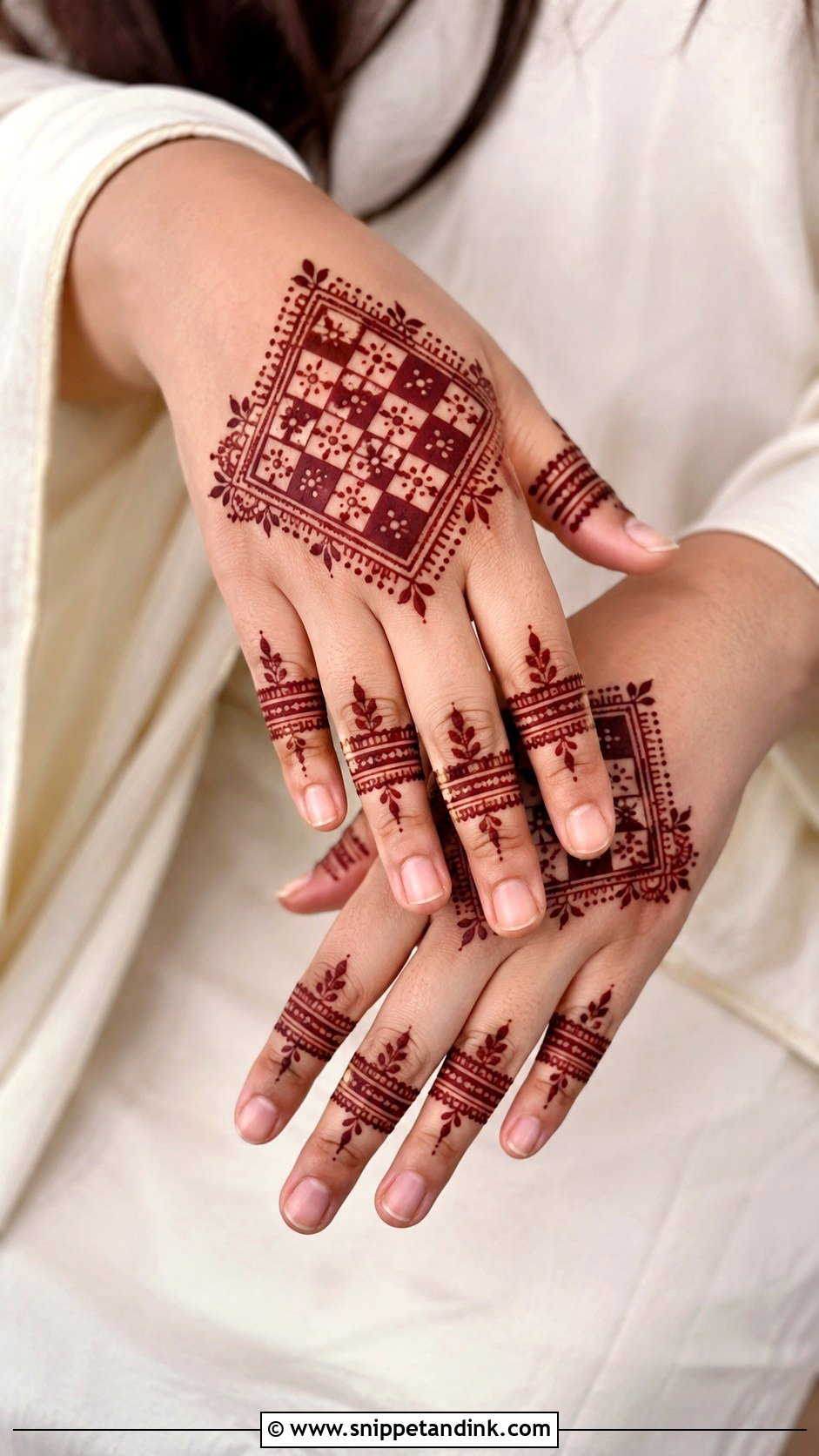 Finger Mehndi Design With Checks - Snippet and Ink - 30 Simple Finger Mehndi Designs