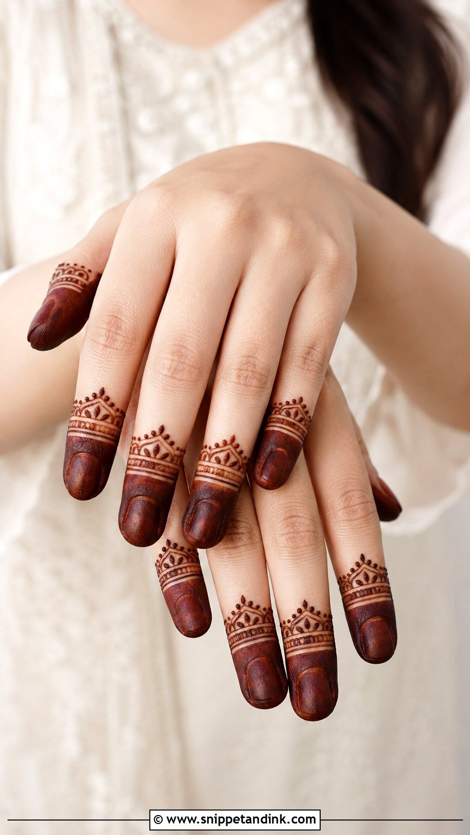 Finger Mehndi Design With Fingertips - Snippet and Ink - 35 Simple Fingers Mehndi Designs