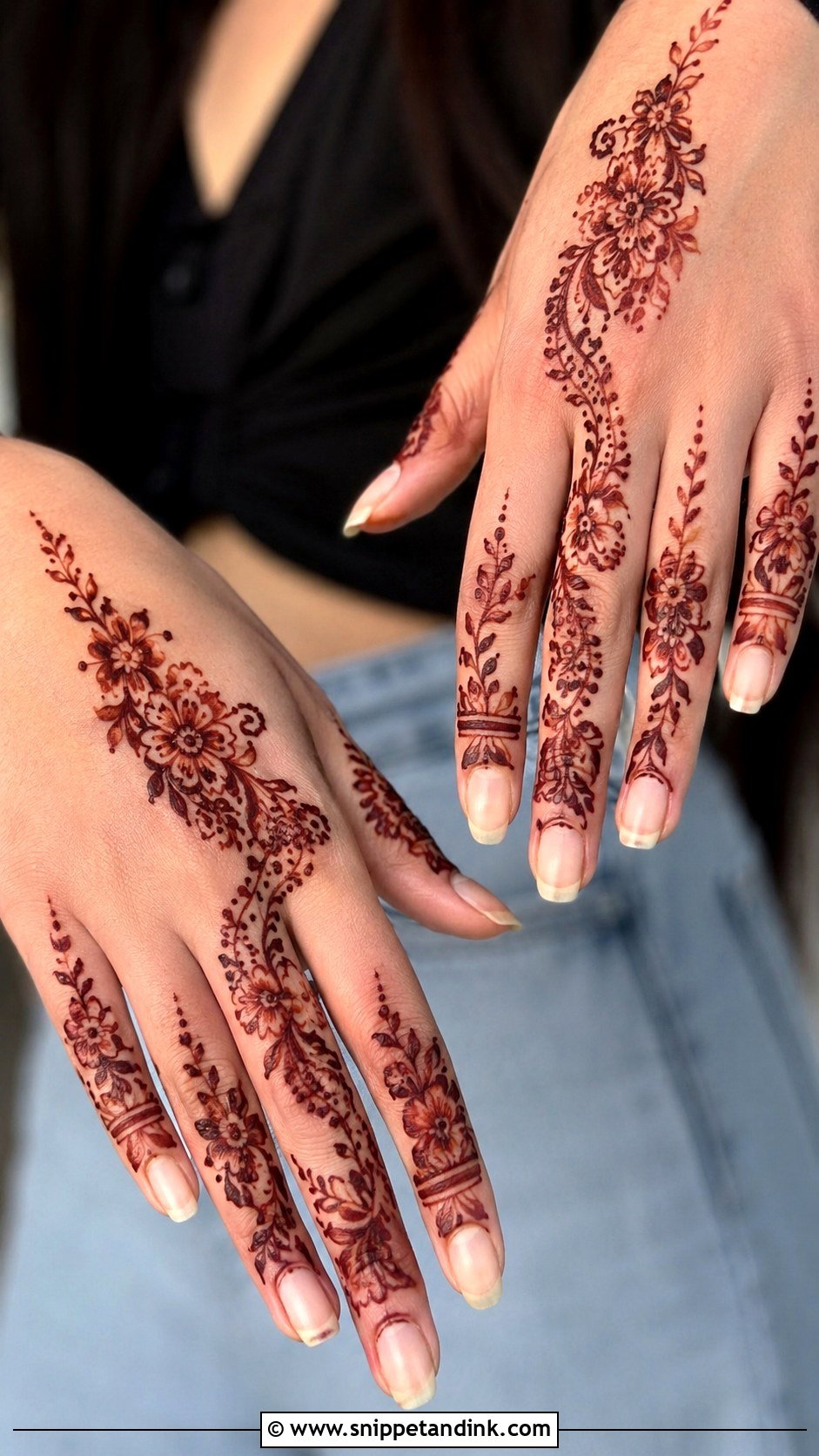 Finger Mehndi Design With Flowers - Snippet and Ink - 30 Simple Finger Mehndi Designs