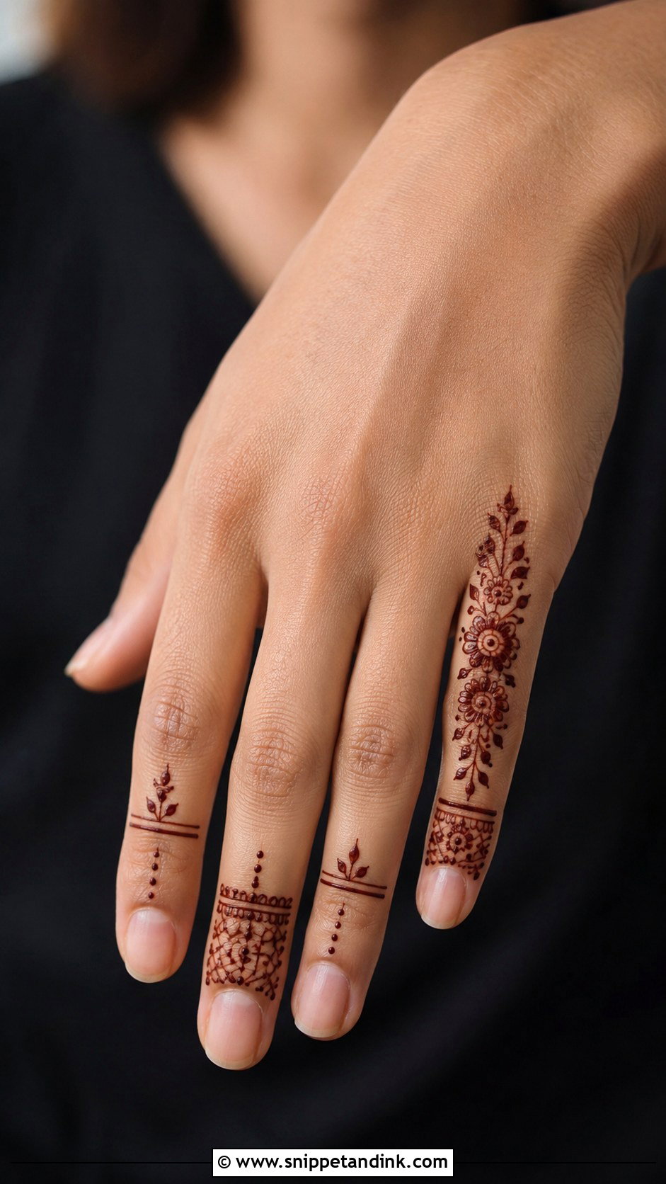 Finger Mehndi Design With One Finger Focus - Snippet and Ink - 30 Simple Finger Mehndi Designs