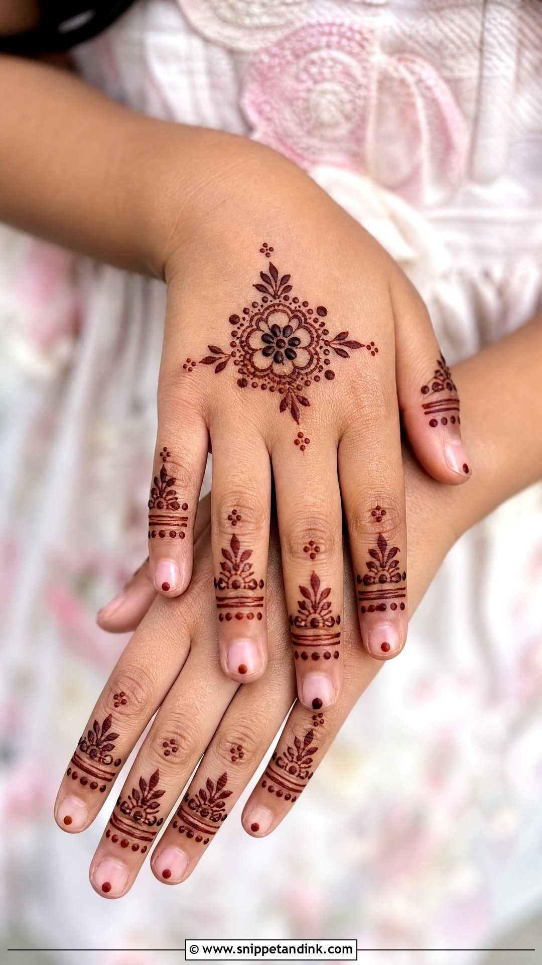 Finger Mehndi Design for Children - Snippet and Ink - 30 Mehndi Designs for Children