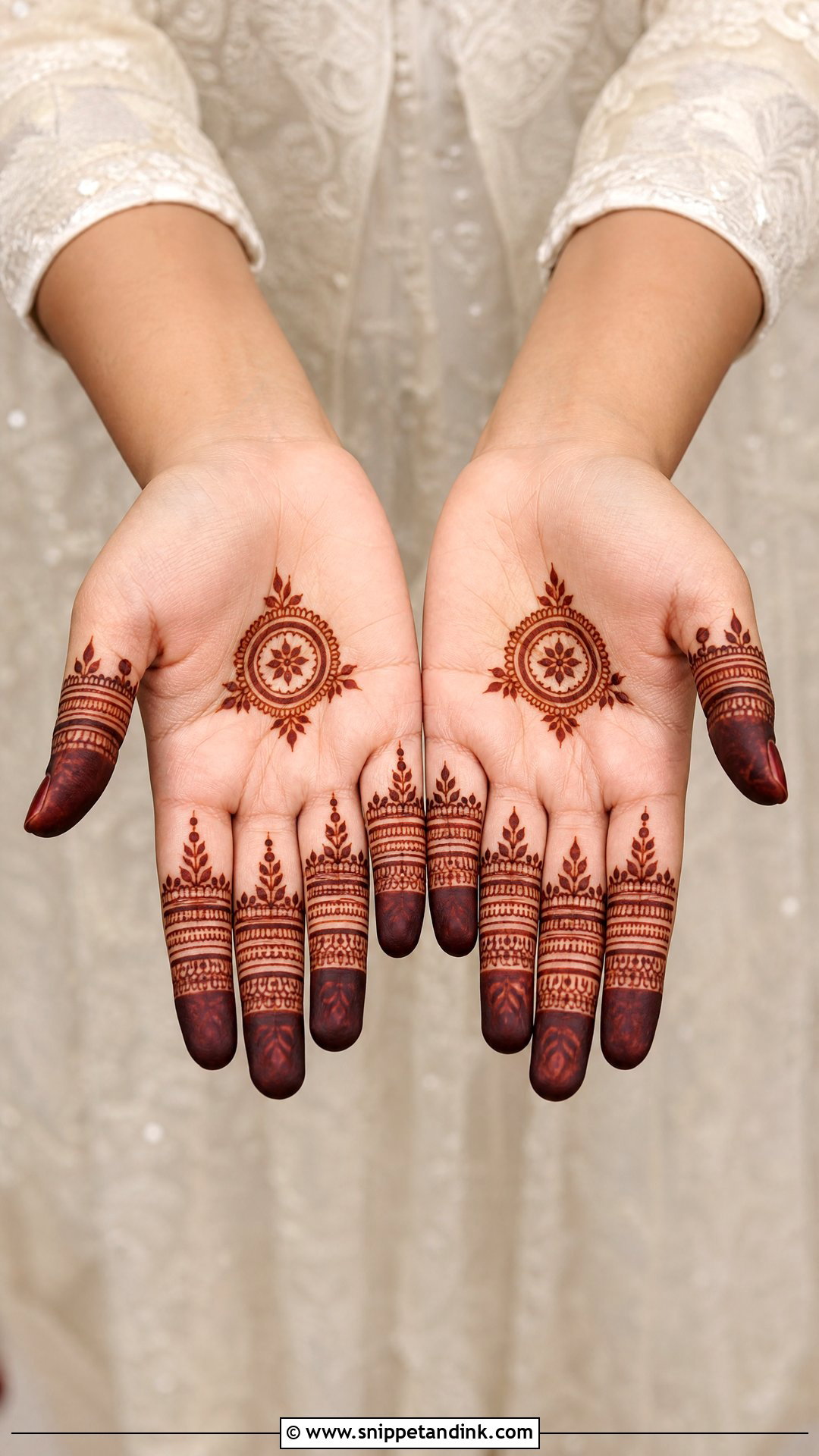 Finger Palm Mehndi Design - Snippet and Ink - 35 Palm Mehndi Design Ideas