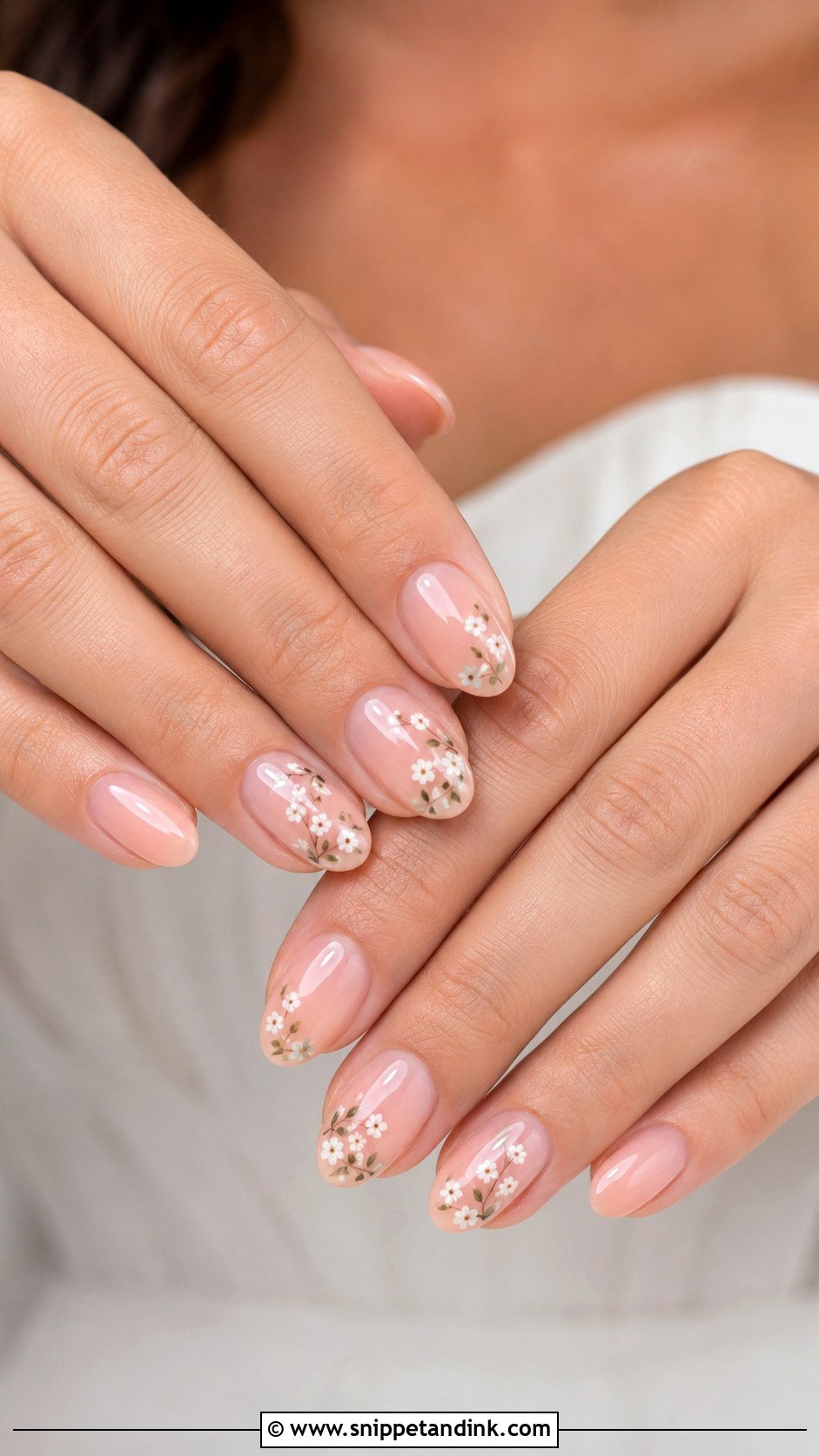 Floral Accent Bridesmaid Nails - Snippet and Ink - 20 Nails for a Wedding Bridesmaid