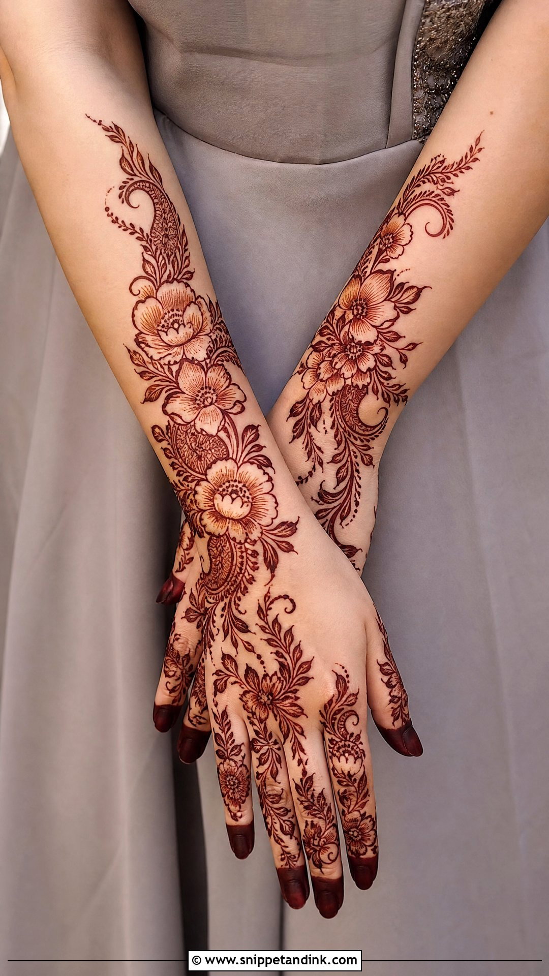 Floral Bridal Mehndi Design - Snippet and Ink - 20 Mehndi Design for Wedding Ideas