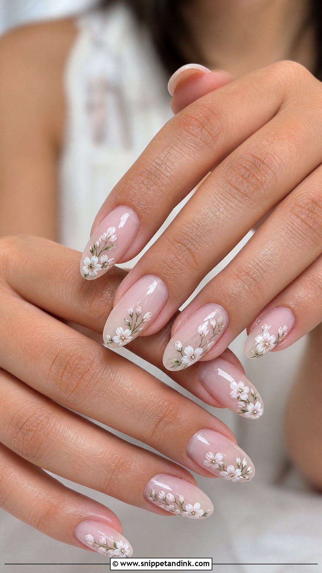 Floral Wedding Nails - Snippet and Ink - 35 Wedding Nails Design