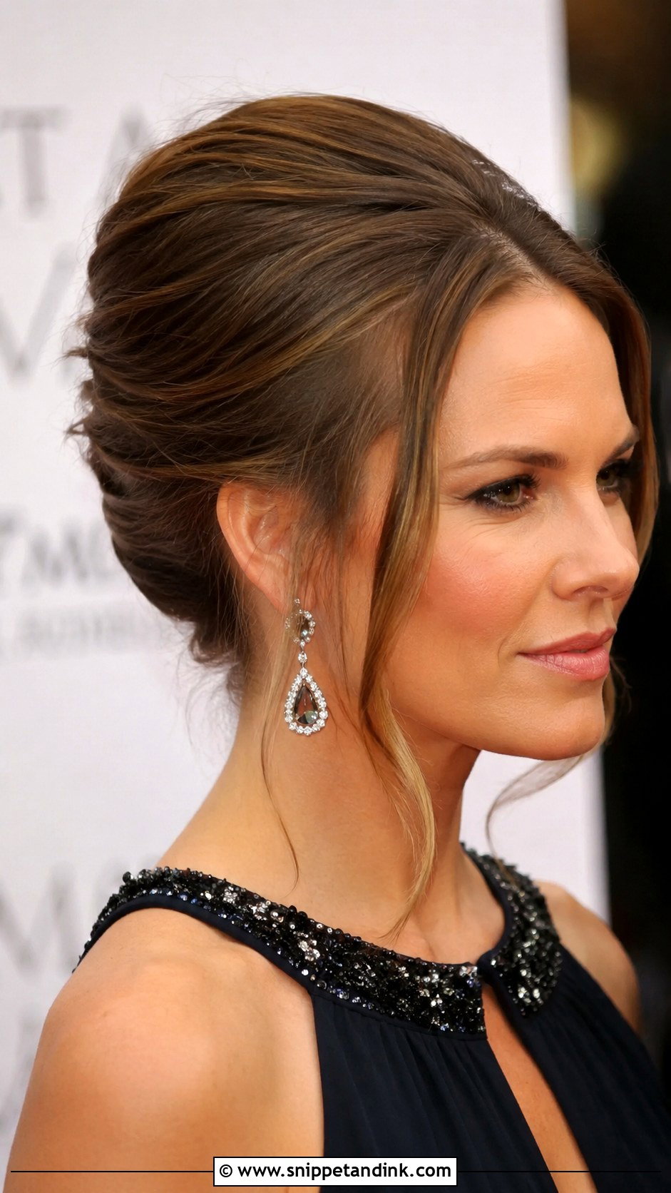 French Twist For Shoulder Length Hair - Snippet and Ink - 25 Short Bridal Hair Shoulder Length Ideas