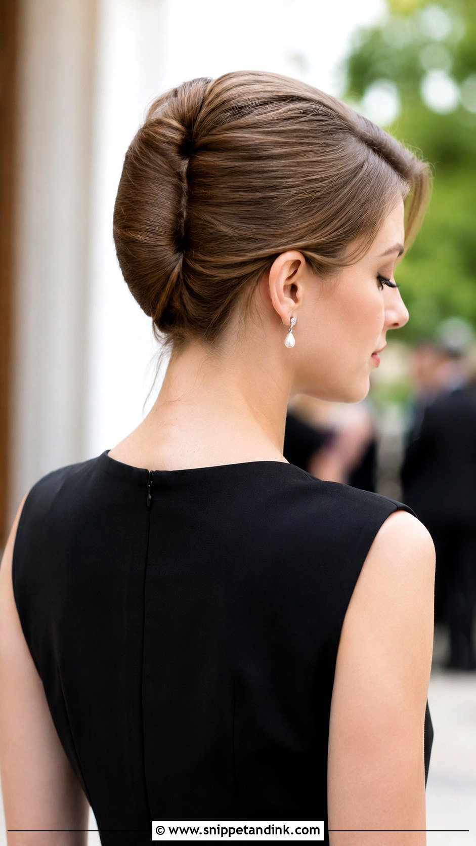 French Twist Wedding Guest Hair - Snippet and Ink - 15 Simple Hair Ideas for Wedding Guest