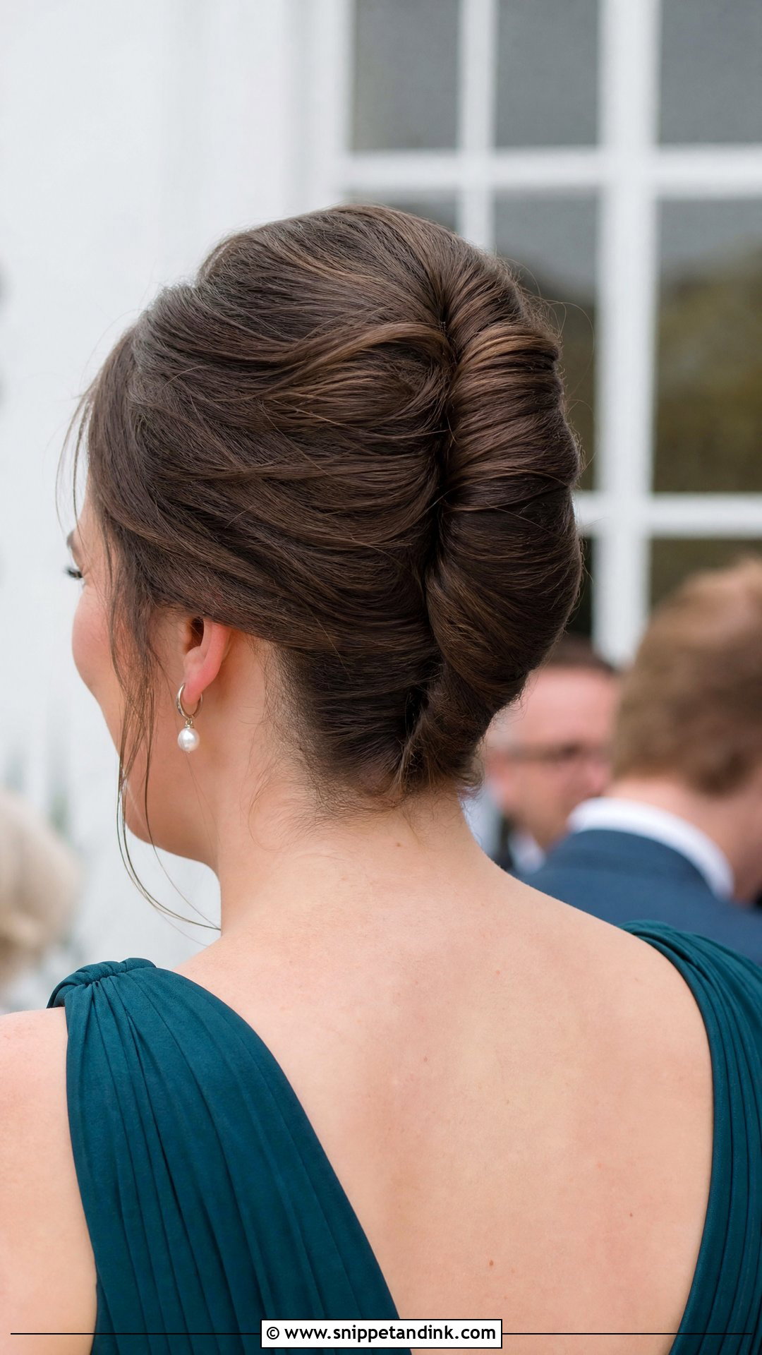 French Twist Wedding Guest Hairstyle - Snippet and Ink - 15 Best Wedding Guest Hairstyles
