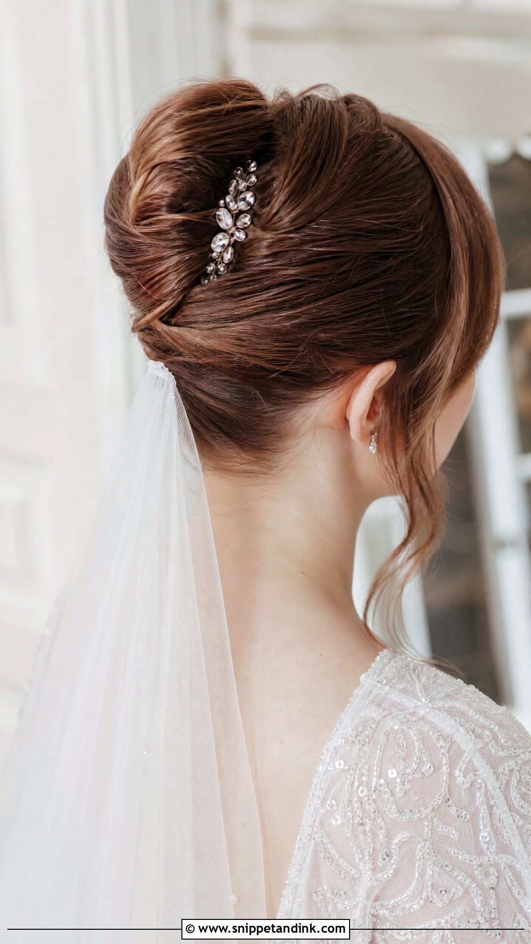 French Twist for Short Hair - Snippet and Ink - 20 Short Hair Wedding Hairstyles the Bride