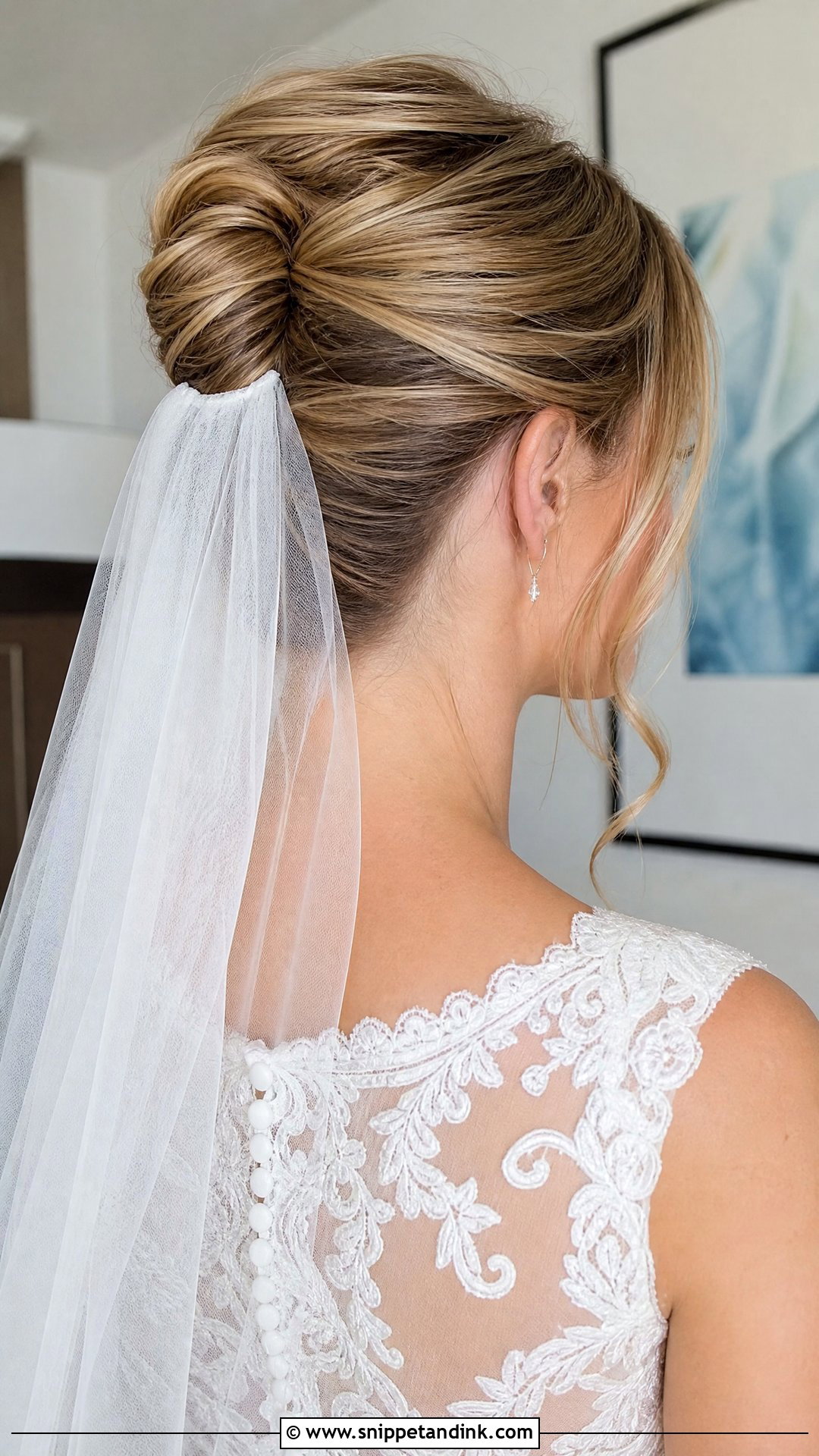 French Twist for Short Hair - Snippet and Ink - 20 Brides with Short Hair Ideas