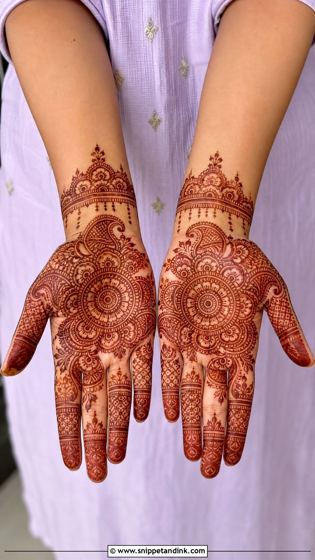 Front Hand Baat Pakki Mehndi Design - Snippet and Ink - 30 Baat Pakki Mehndi Design Ideas