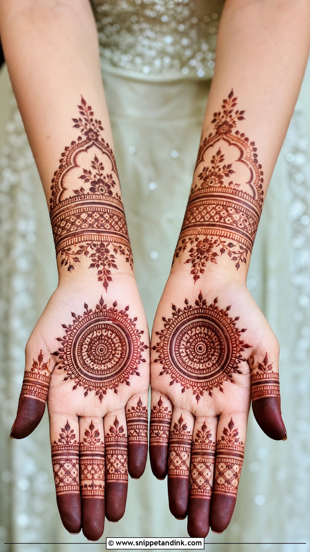 Front Hand Bridesmaid Mehndi Design - Snippet and Ink - 25 Mehendi Look for Bridesmaid Ideas