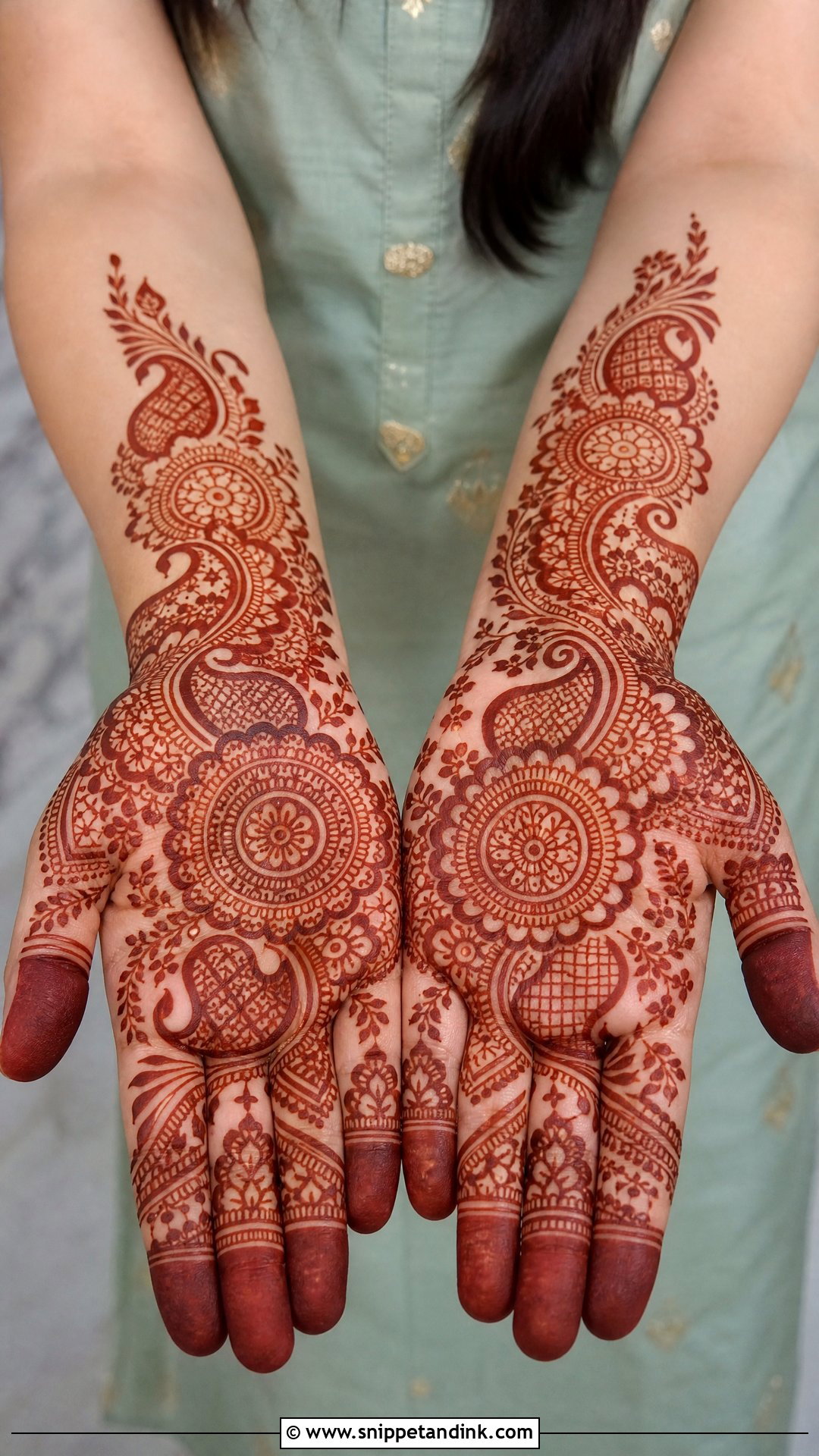 Front Hand Full Palm Mehndi Design - Snippet and Ink - 30 Easy Front Hand Mehndi Designs
