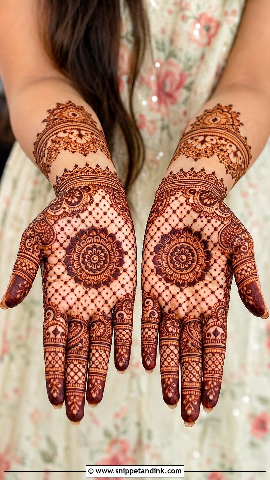 Front Hand Jaali Mehndi Design - Snippet and Ink - 35 Front Hand Mehndi Designs