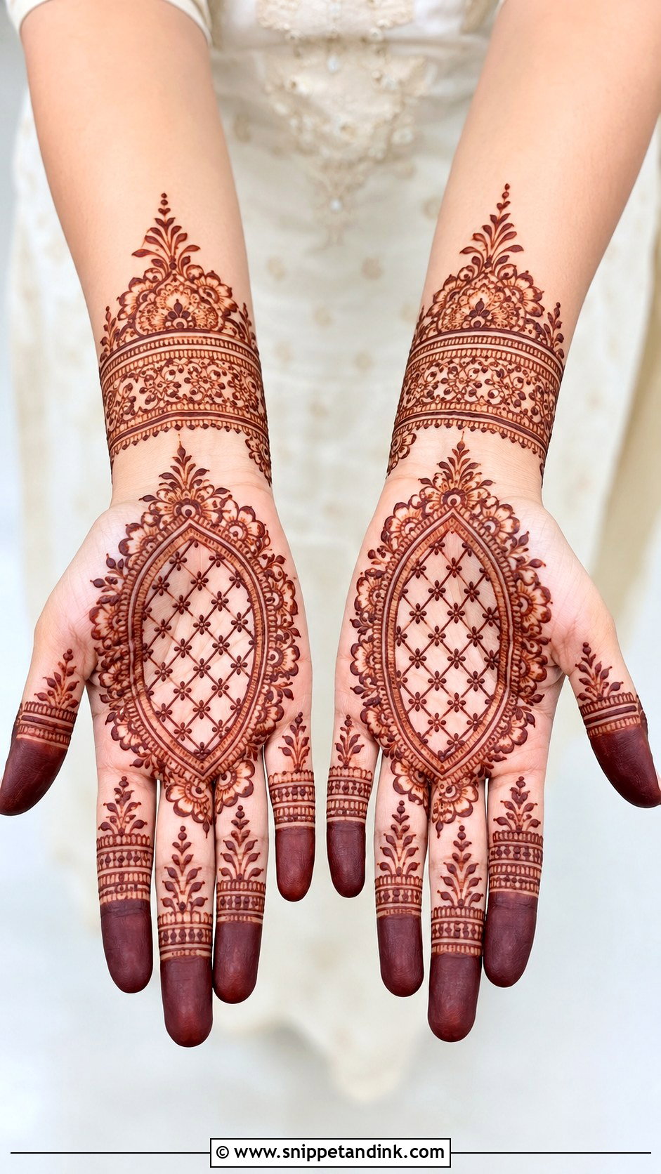 Front Hand Jaali Mehndi Design - Snippet and Ink - 35 Modern Front Hand Mehndi Designs