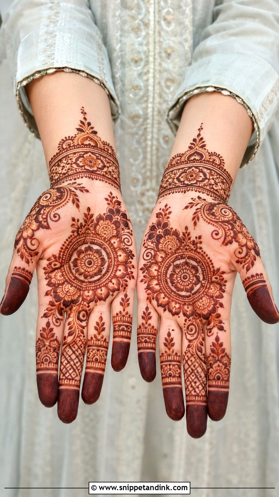 Front Hand Wedding Guest Mehndi Design - Snippet and Ink - 35 Modern Front Hand Mehndi Designs