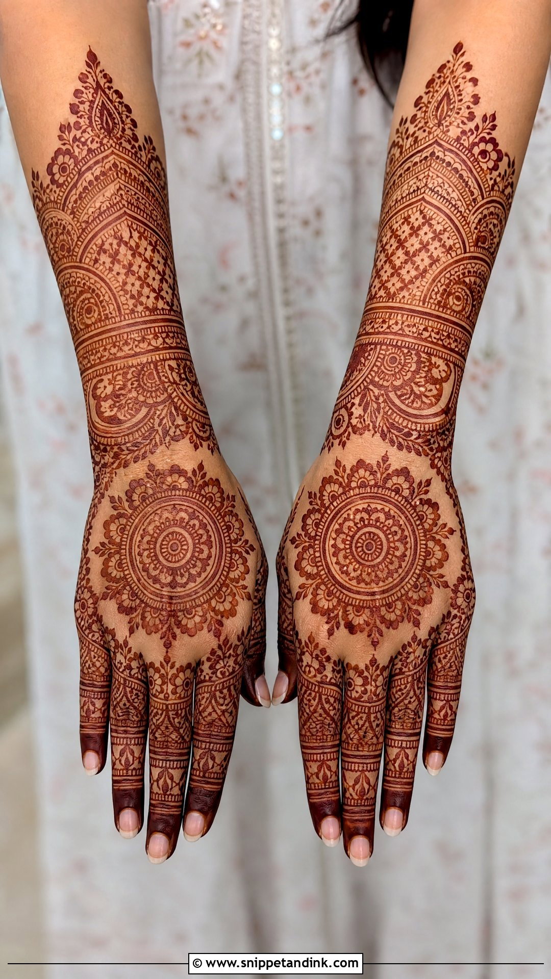 Full Back Hand Semi Bridal Mehendi Design - Snippet and Ink - 25 Semi Bridal Mehendi Design for Back Hand Ideas