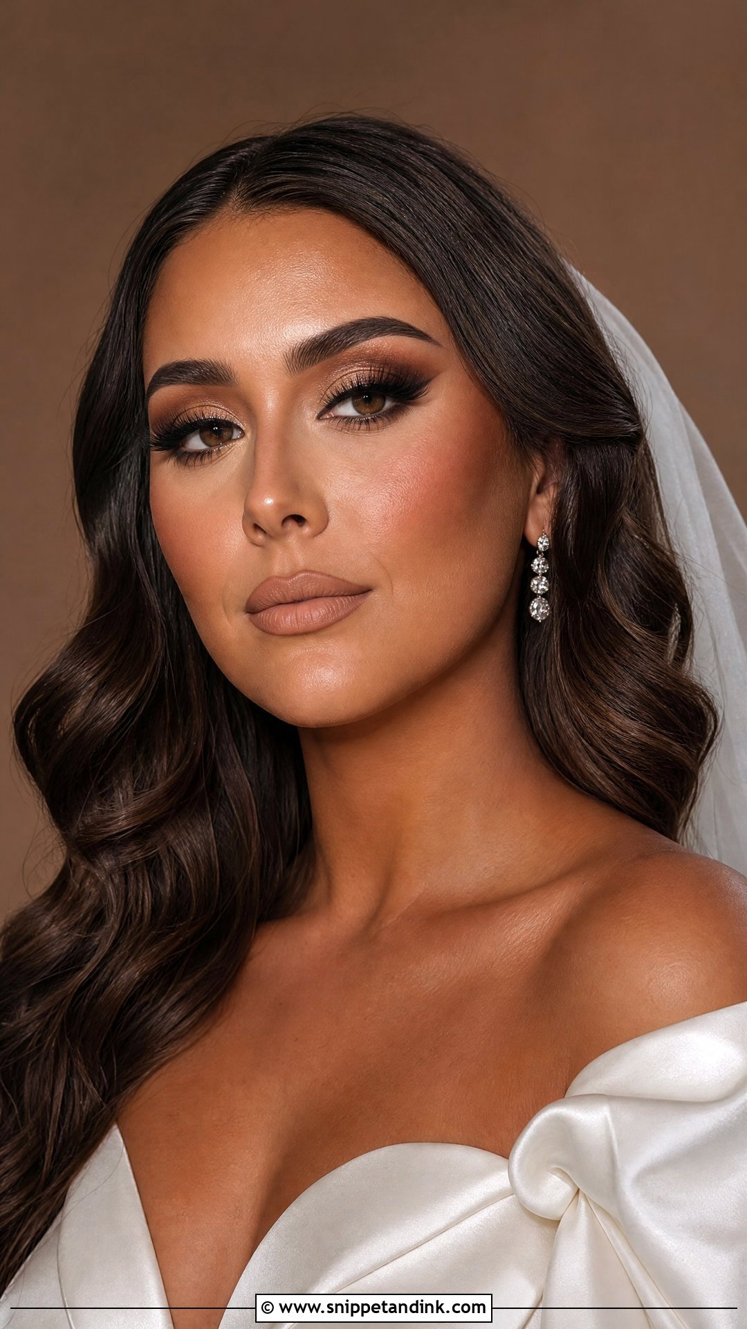 Full Glam Wedding Makeup - Snippet and Ink - 30 Wedding Makeup Looks