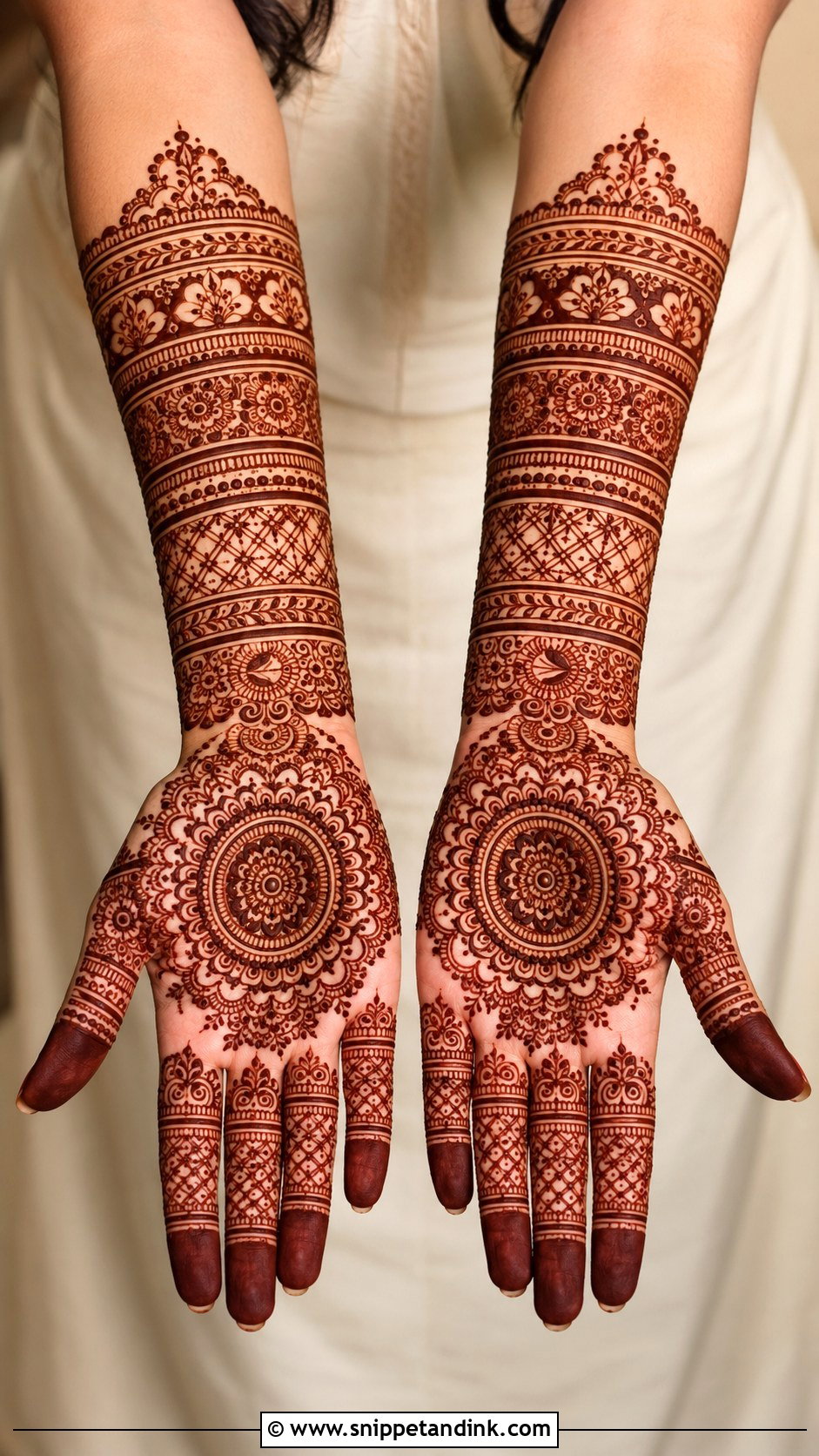 Full Hand Bangle Mehndi Design - Snippet and Ink - 35 Full Hand Mehndi Designs