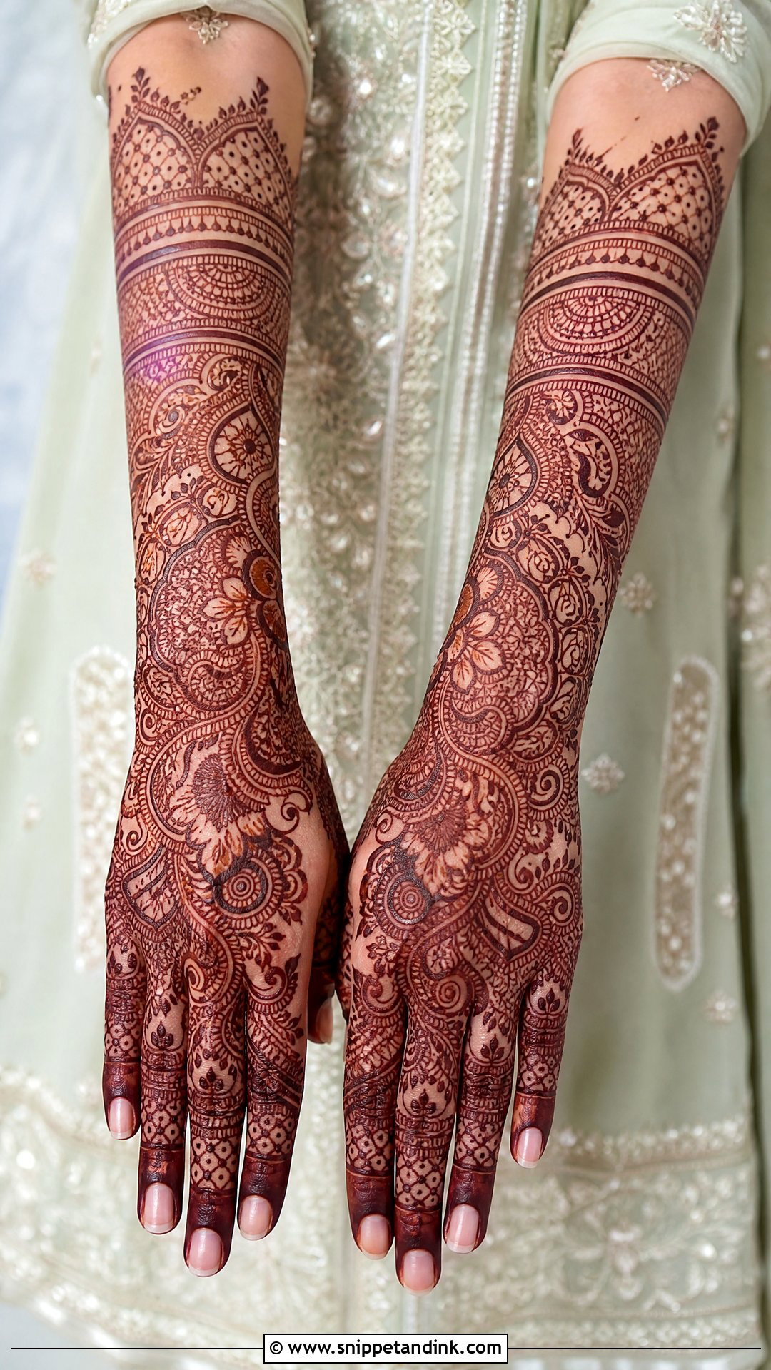 Full Hand Bridal Back Hand Mehndi Design - Snippet and Ink - 20 Latest Bridal Back Hand Mehndi Designs