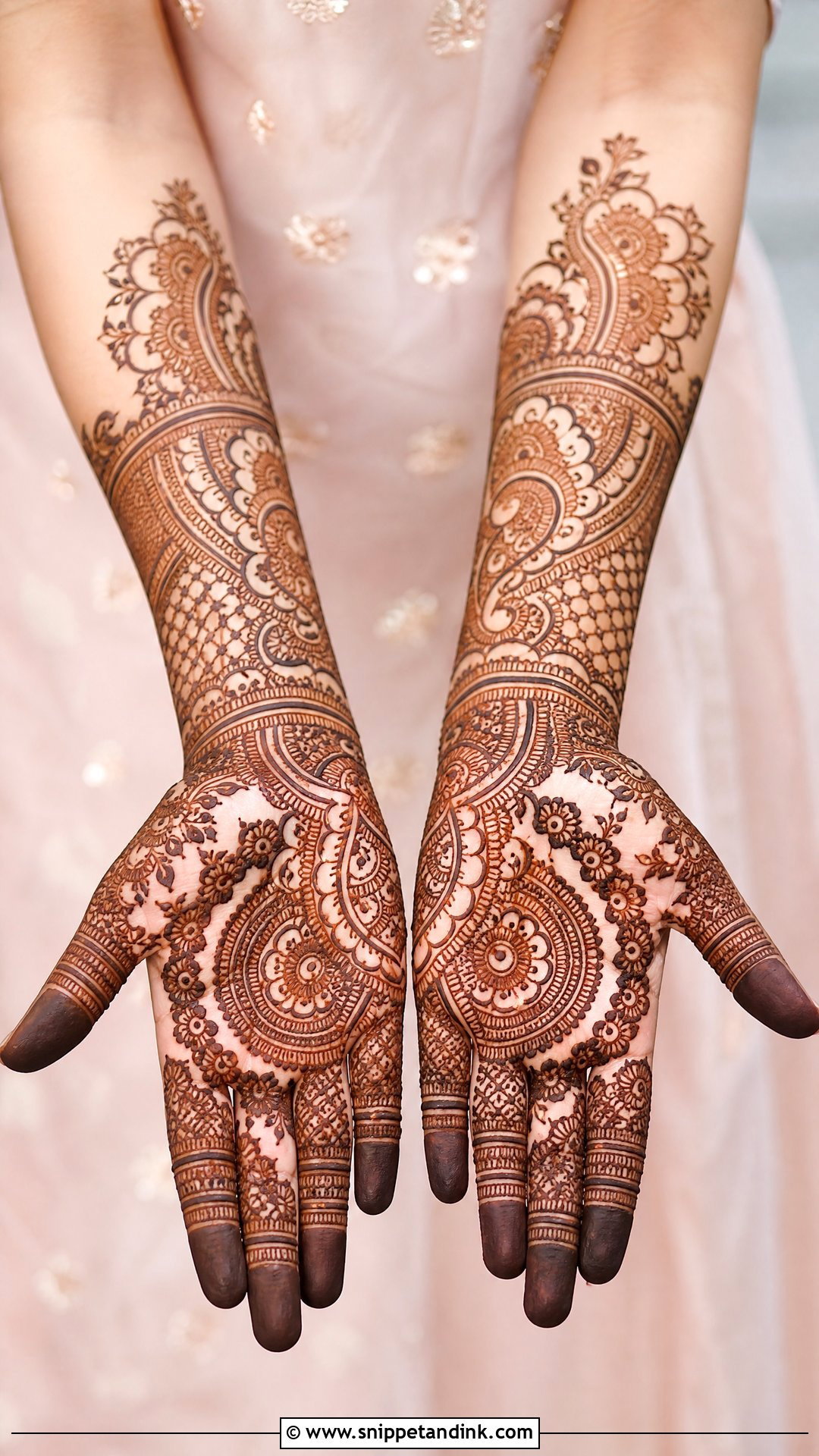 Full Hand Muslim Bridal Mehndi Design - Snippet and Ink - 30 Unique Muslim Bridal Mehndi Designs