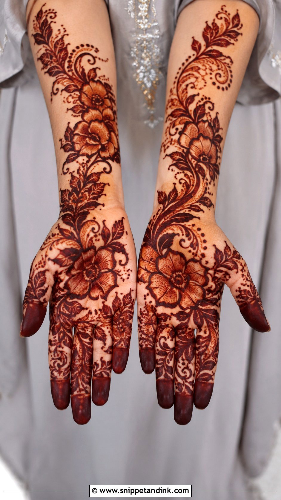 Full Palm Gulf Mehndi Design - Snippet and Ink - 30 Full Palm Mehndi Design Ideas