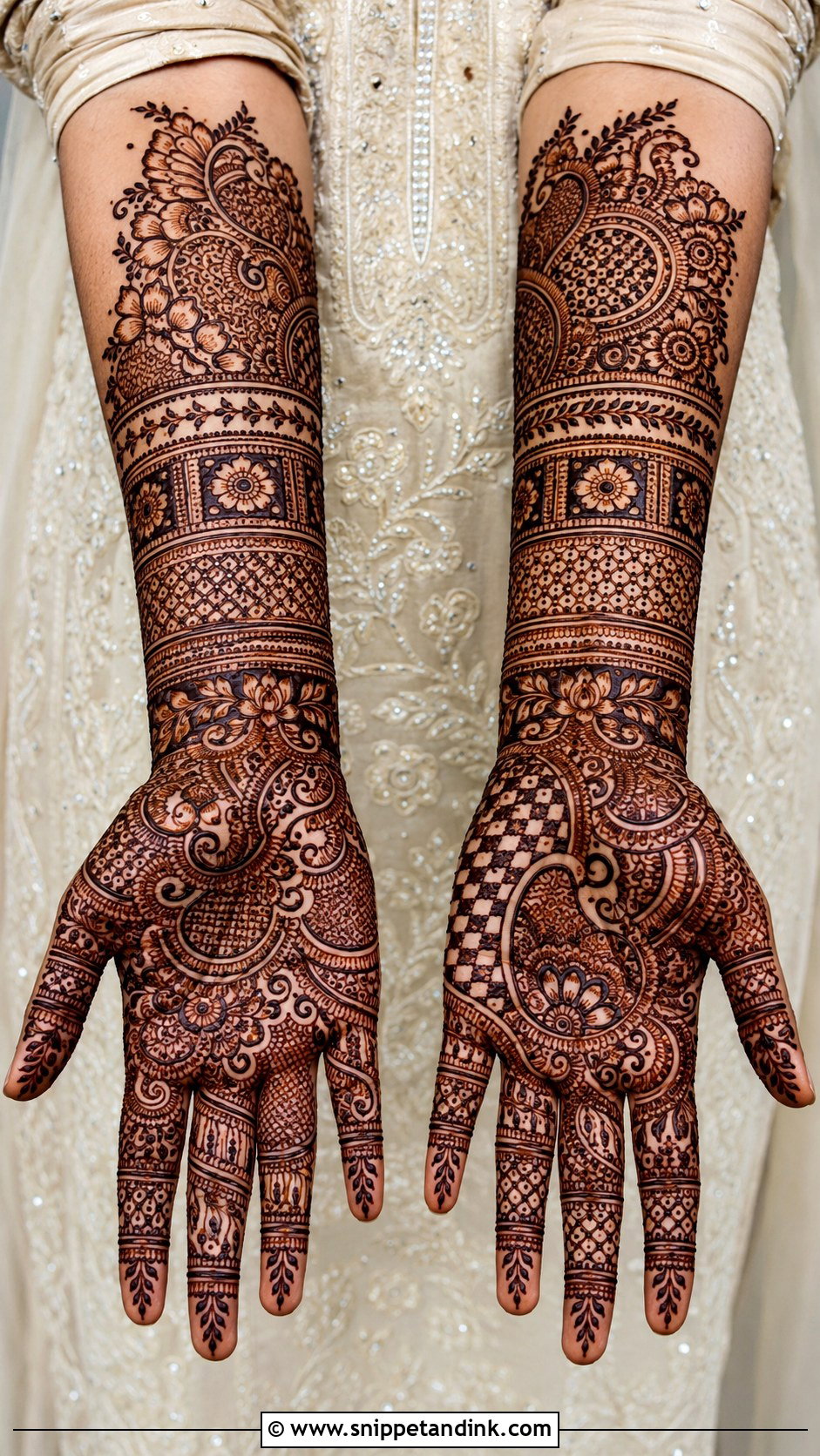 Full Palm Heavy Mehndi Design - Snippet and Ink - 30 Full Palm Mehndi Design Ideas