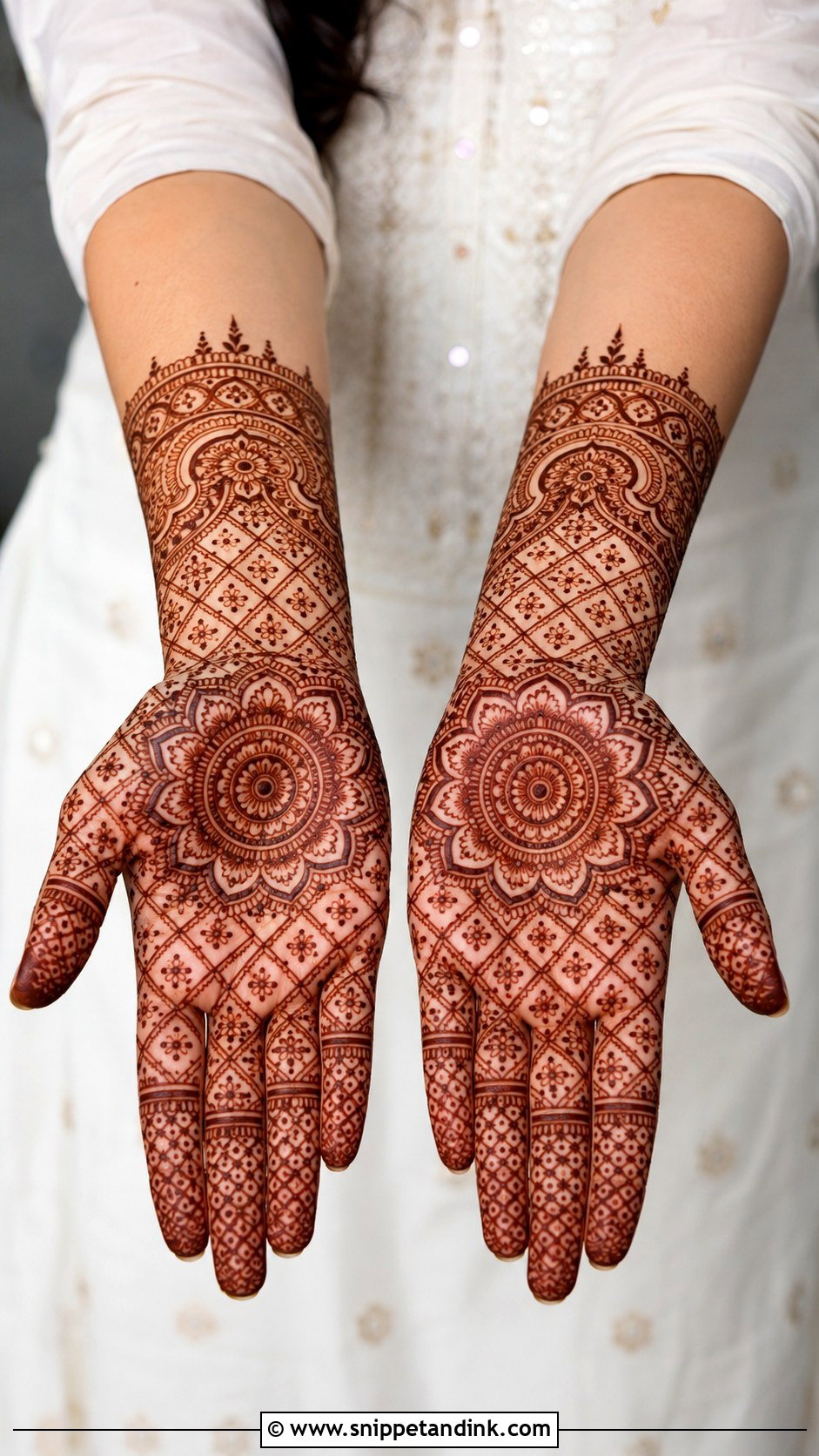 Full Palm Jaali Mehndi Design - Snippet and Ink - 30 Full Palm Mehndi Design Ideas