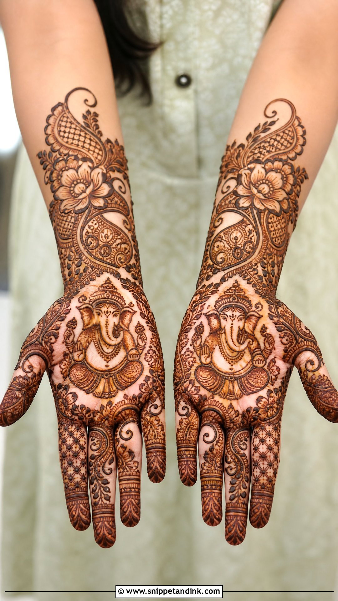 Ganpati Bappa Indo Arabic Mehndi Design - Snippet and Ink - 20 Ganpati Bappa Mehndi Design Ideas