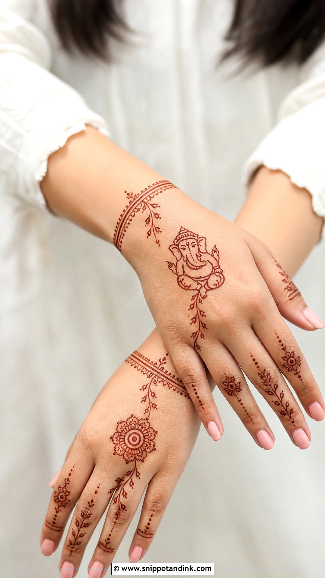 Ganpati Bappa Minimal Mehndi Design - Snippet and Ink - 20 Ganpati Bappa Mehndi Design Ideas
