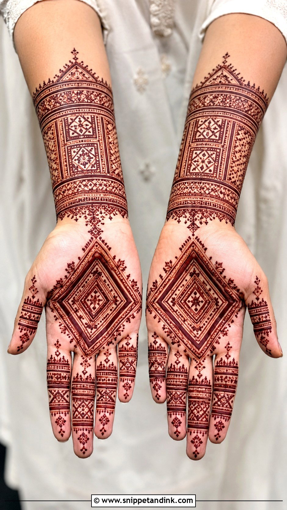 Geometric Front Hand Mehndi Design - Snippet and Ink - 35 Latest Front Hand Mehndi Designs