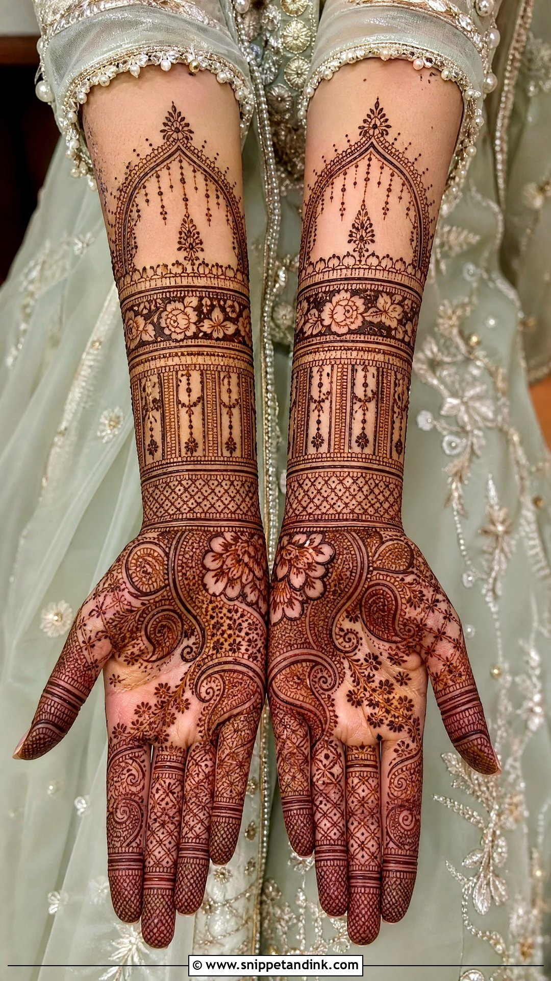 Gharara Mehndi Dress Design - Snippet and Ink - 30 Mehndi Dress Design Ideas