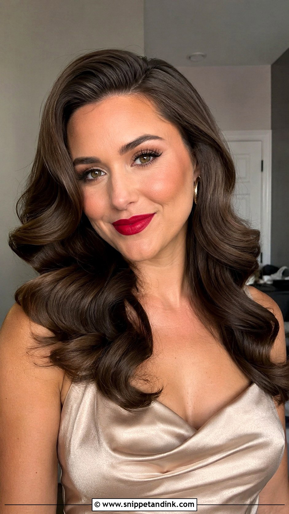 Glam Waves for a Wedding Guest - Snippet and Ink - 25 Hair Styles for a Wedding Guest