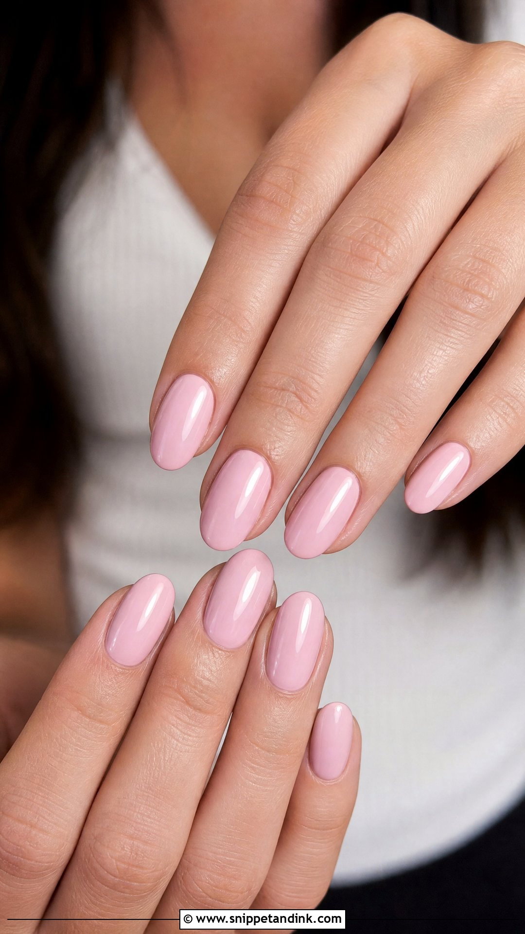 Glossy Pink Bridesmaids Nails - Snippet and Ink - 30 Bridesmaids Nails