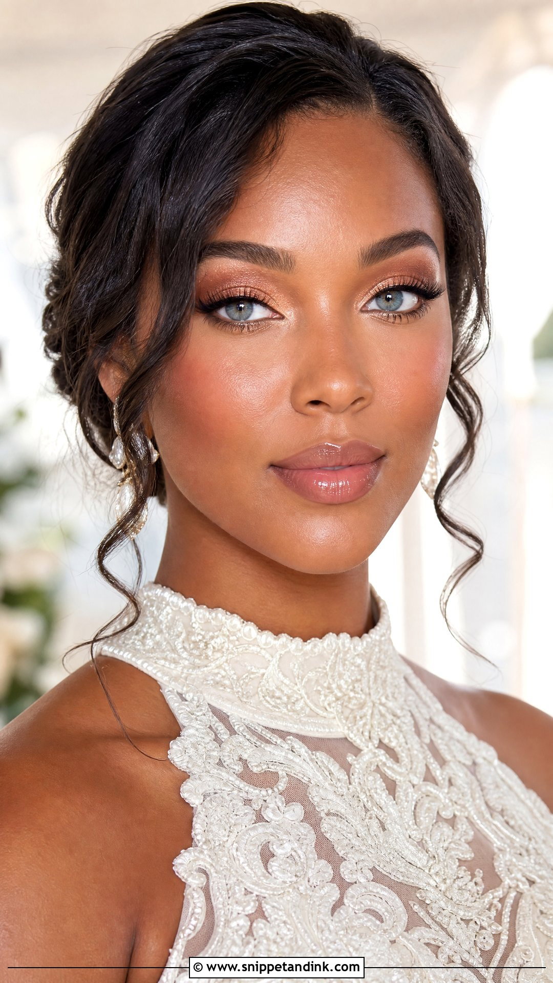 Glowy Bridal Makeup For Blue Eyes - Snippet and Ink - 25 Natural Glam Wedding Makeup for Blue Eyes