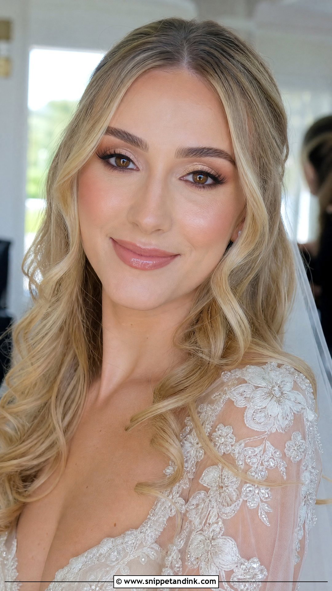 Glowy Wedding Makeup for Brown Eyes - Snippet and Ink - 35 Wedding Makeup for Brown Eyes