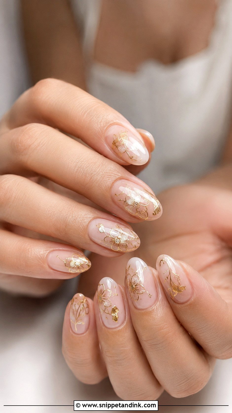 Gold Floral Bridal Nails - Snippet and Ink - 20 Gold Bridal Nails