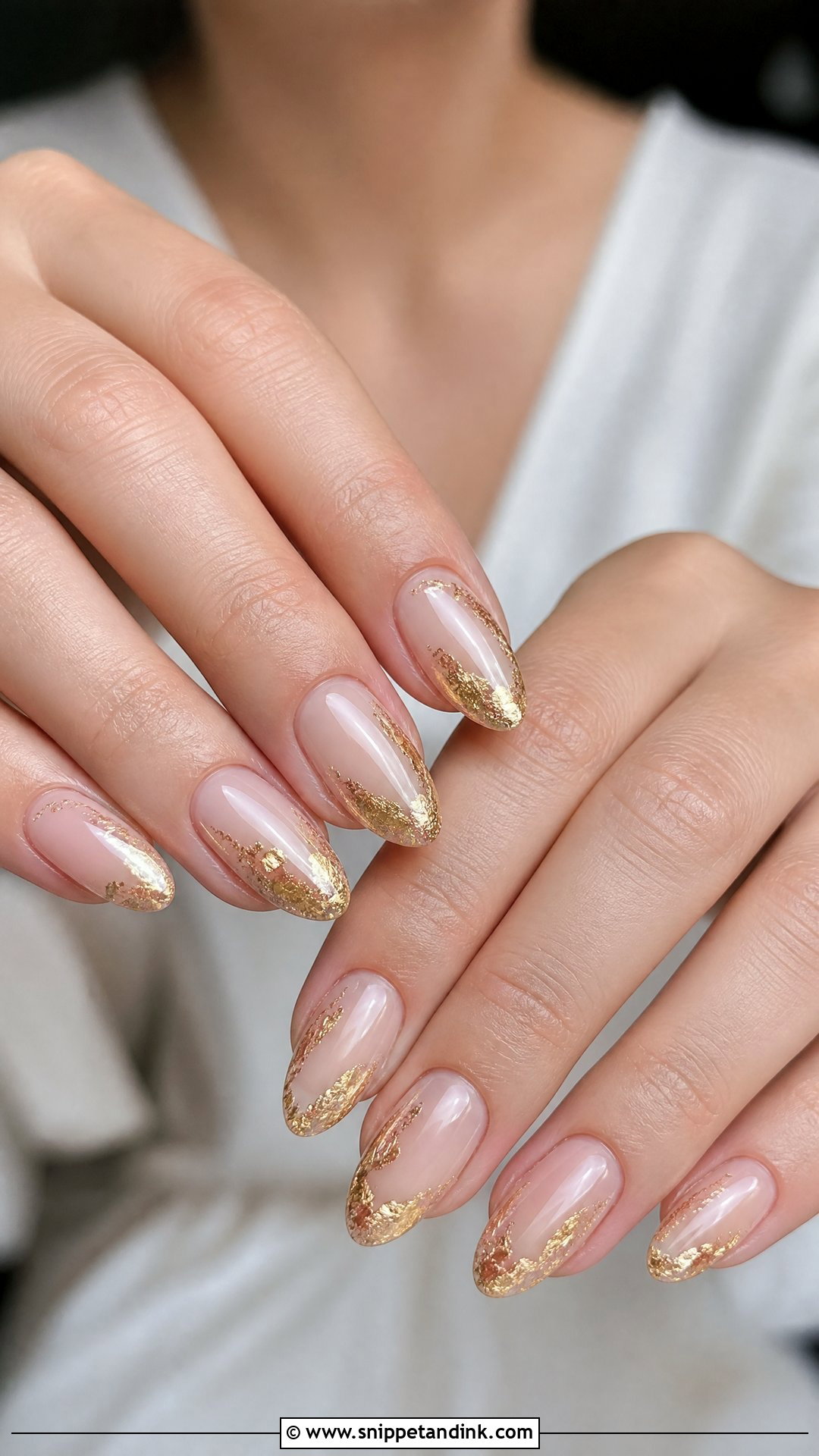 Gold Foil Bride Nails - Snippet and Ink - 25 Elegant Gold Bride Wedding Nails