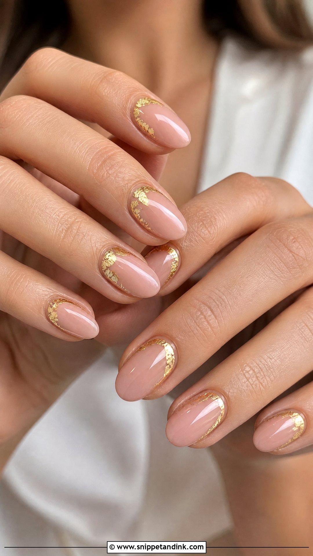 Gold Foil Bridesmaid Nails - Snippet and Ink - 25 Bridesmaid Wedding Nails Design