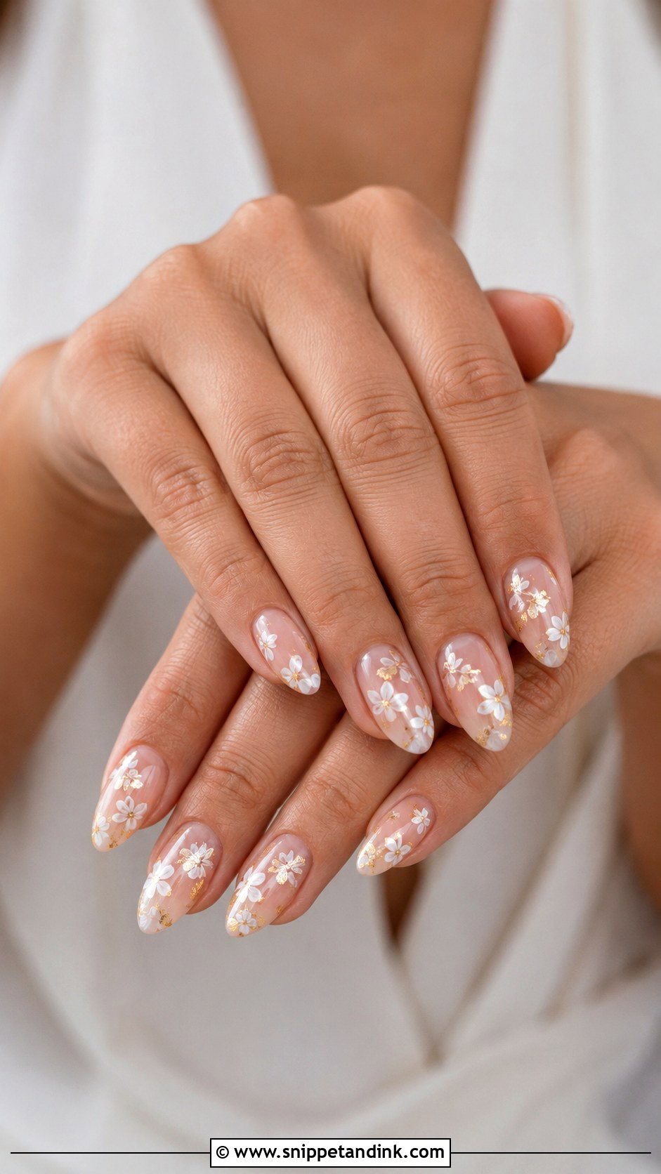 Gold Foil Floral Wedding Nails - Snippet and Ink - 20 Garden Wedding Nails