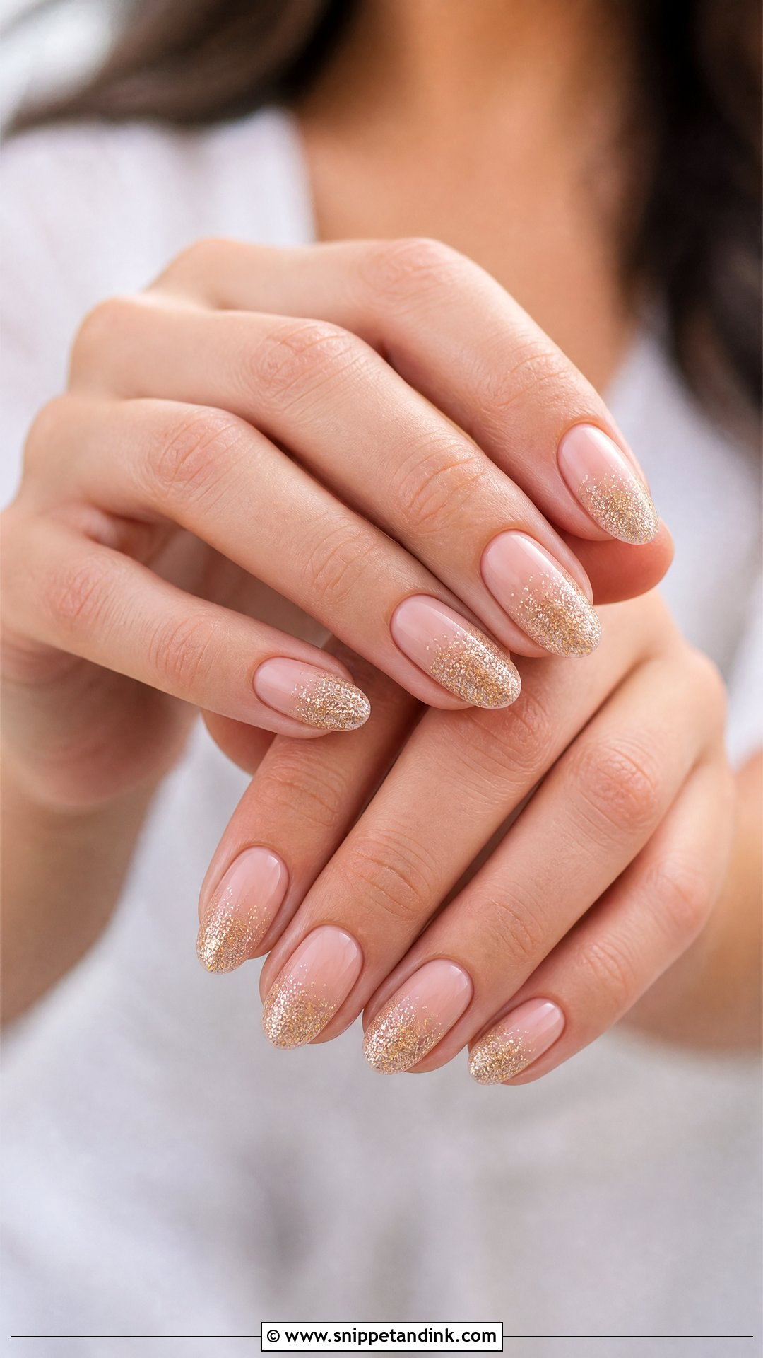 Gold Glitter Ombre Bride Nails - Snippet and Ink - 25 Elegant Gold Bride Wedding Nails