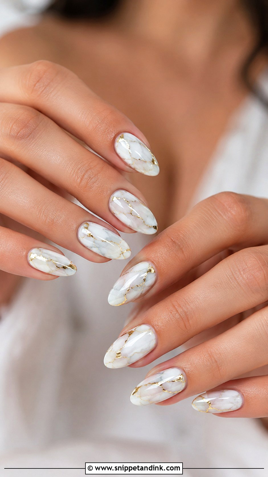 Gold Marble Bridal Nails - Snippet and Ink - 20 Gold Bridal Nails