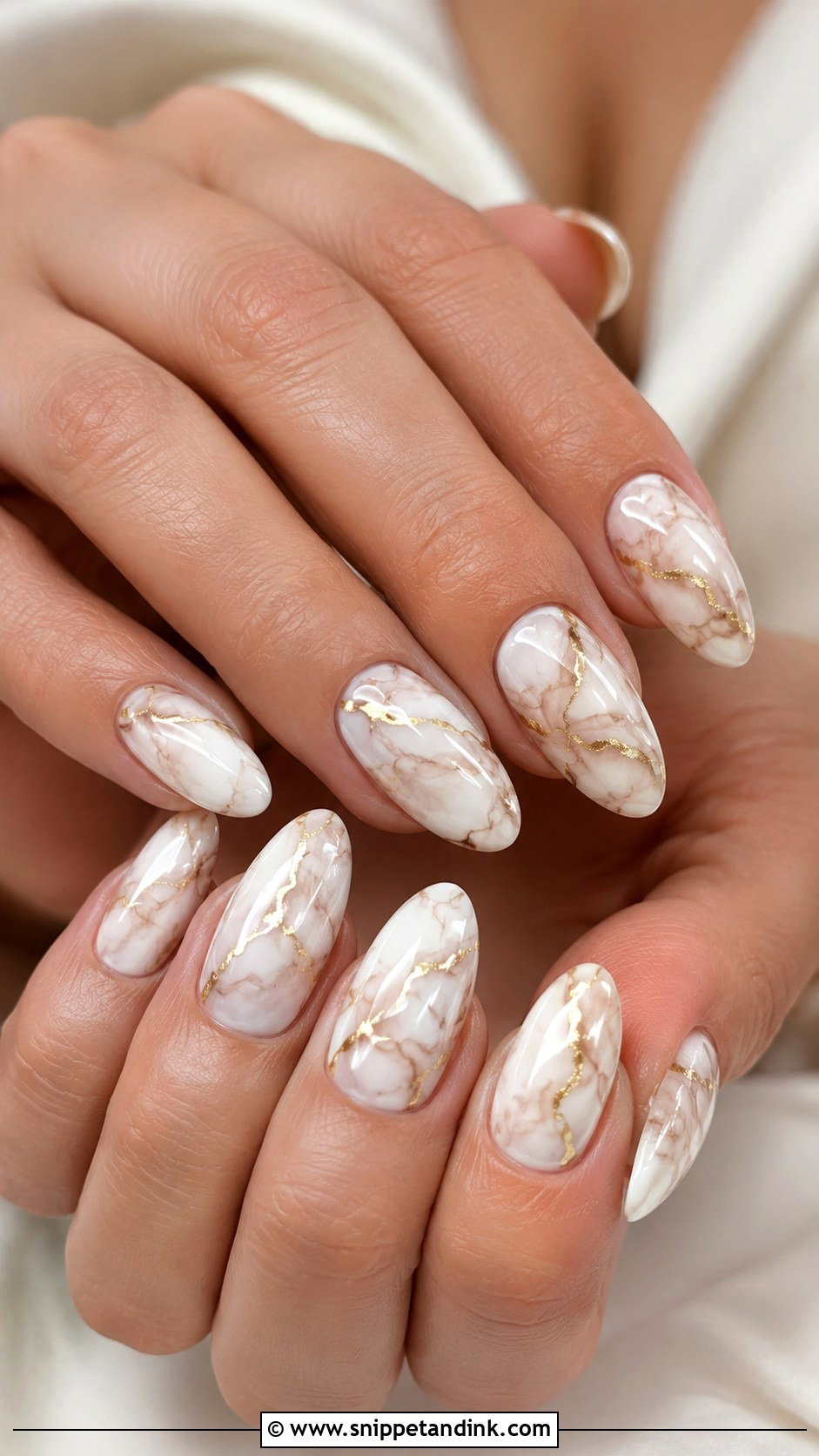 Gold Marble Wedding Nails - Snippet and Ink - 20 Golden Wedding Nails