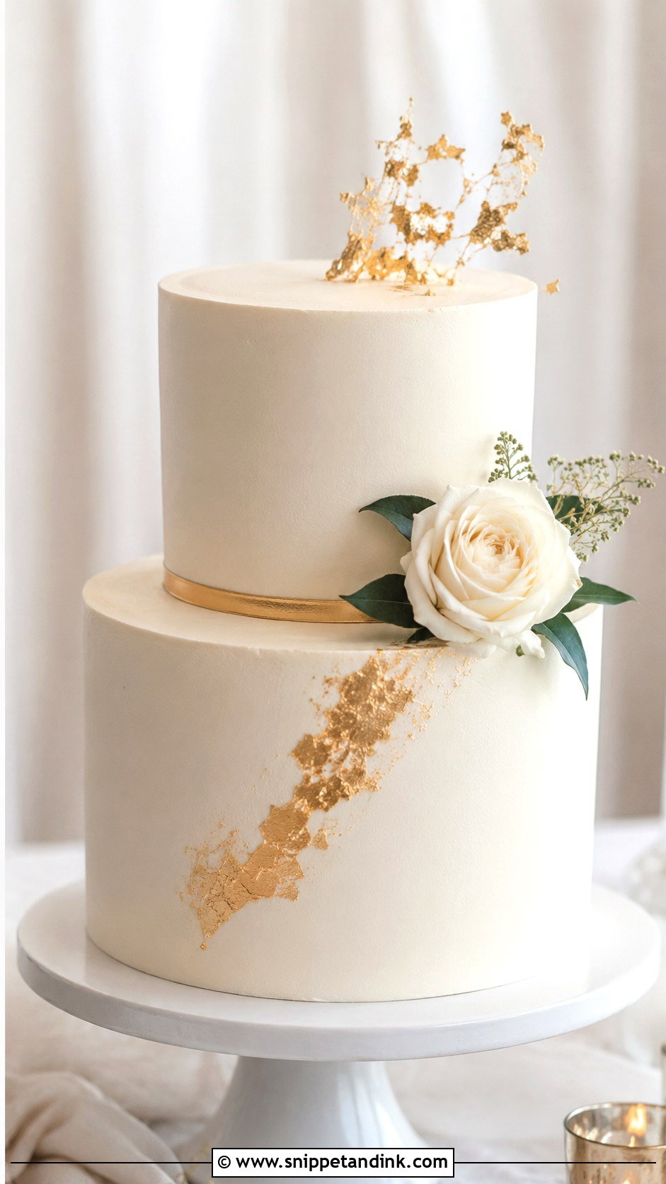 Gold Minimalist Wedding Cake - Snippet and Ink - 20 Gold Themed Cake Ideas for Wedding