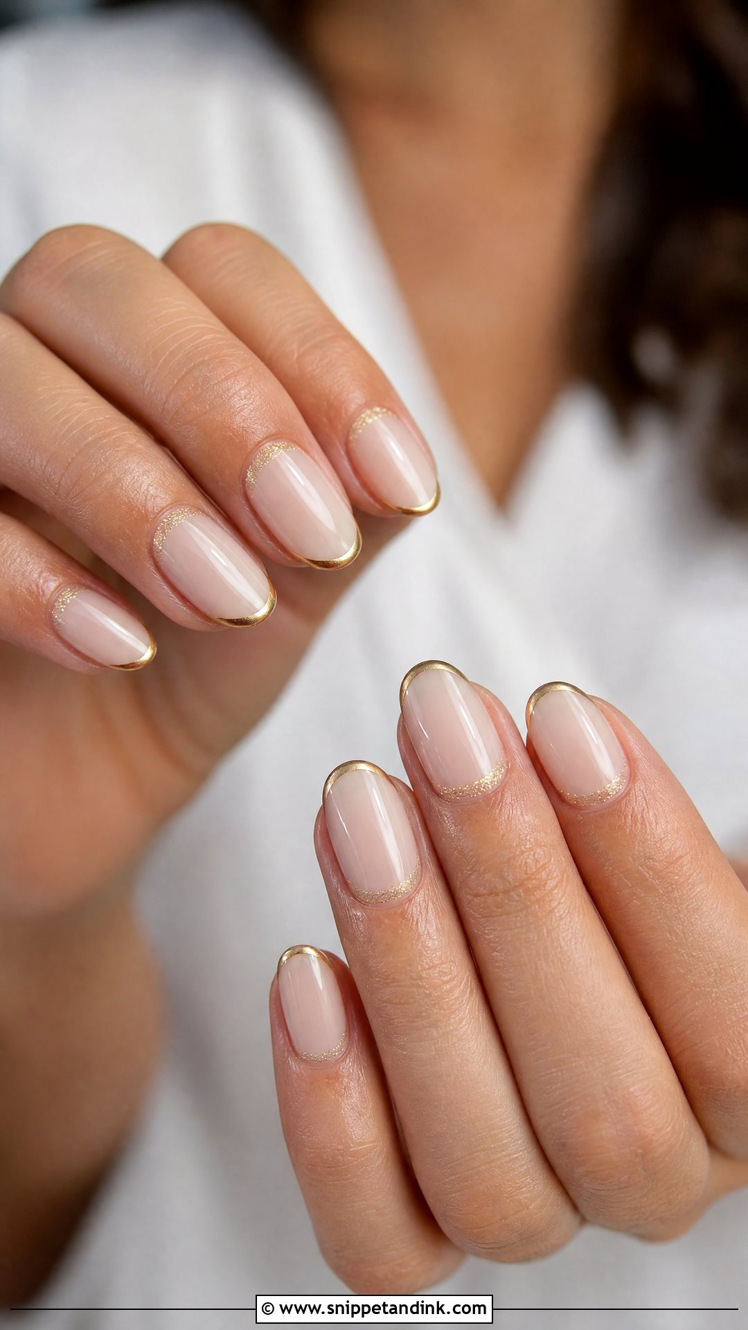 Gold Oval Bride Nails - Snippet and Ink - 25 Elegant Gold Bride Wedding Nails