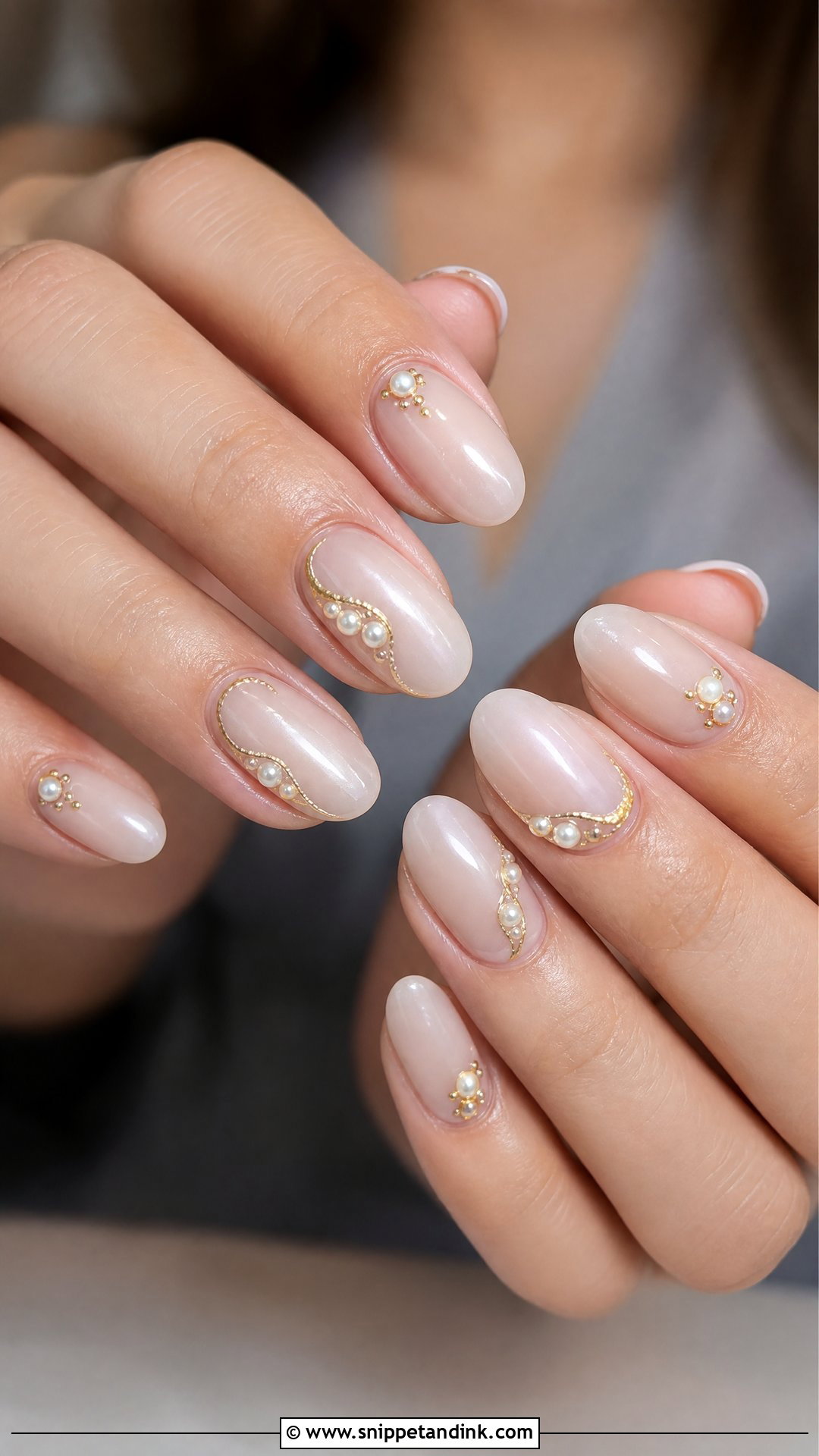 Gold Pearl Wedding Nails - Snippet and Ink - 25 Gold Wedding Nails